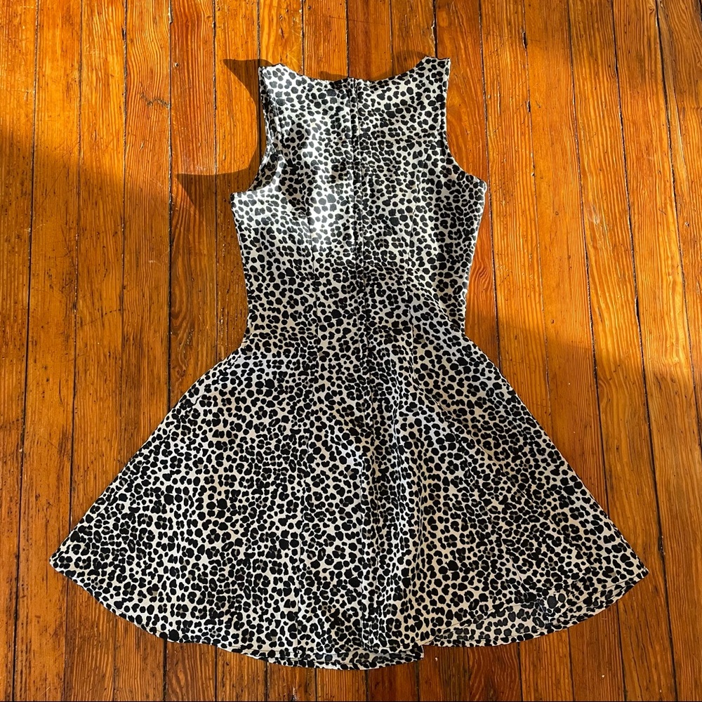 H&M Leopard Print Skater Dress - Picture 4 of 4